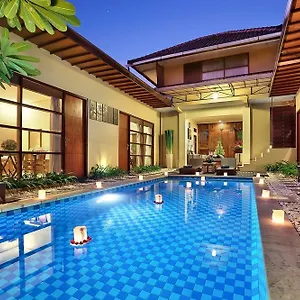 the-vie-villa.ubudhotelsnow.com/